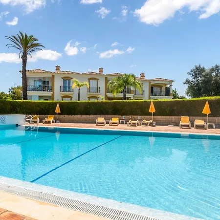 2 Bedroom At Gramacho Golf Course Apartamento Estômbar